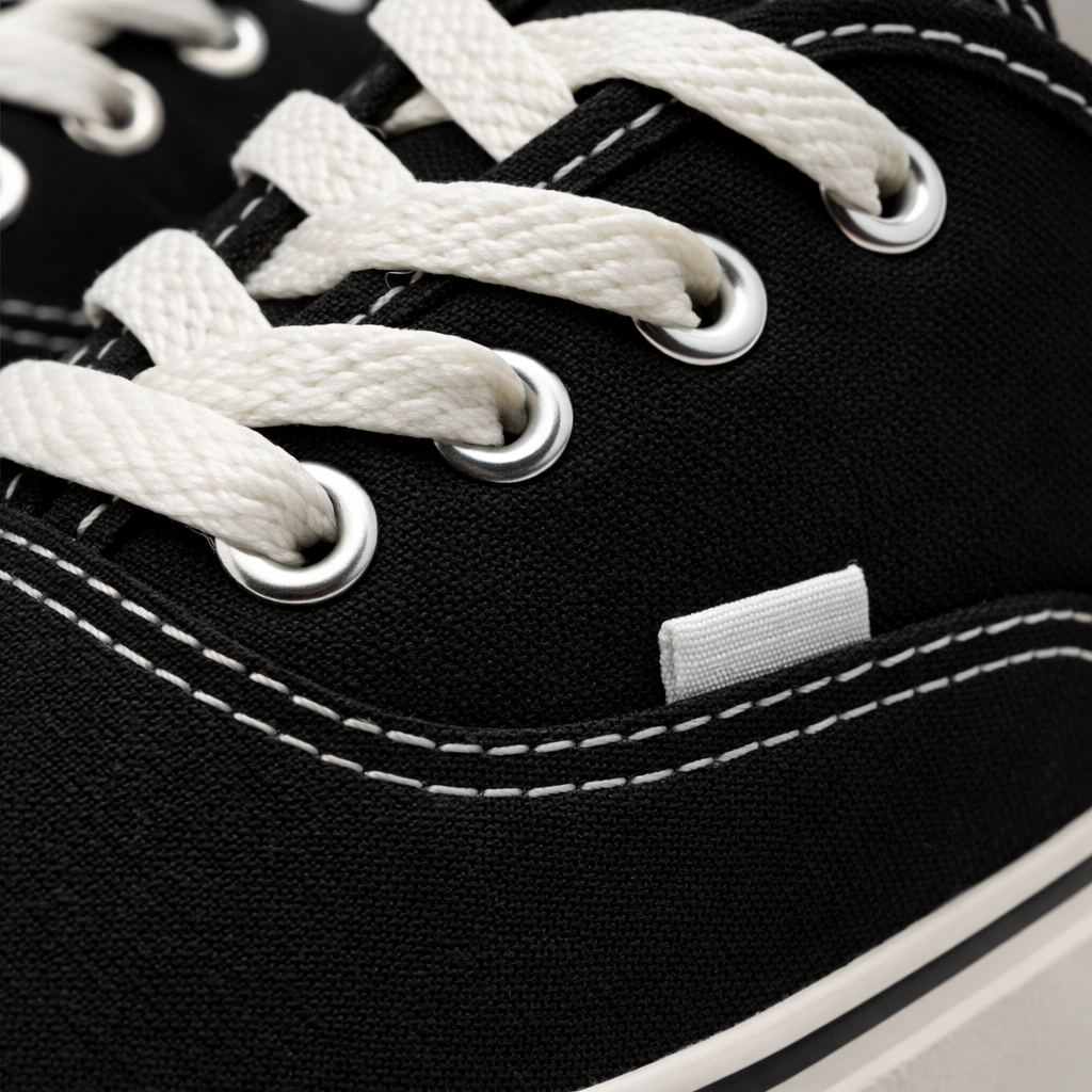 Canvas Sneaker