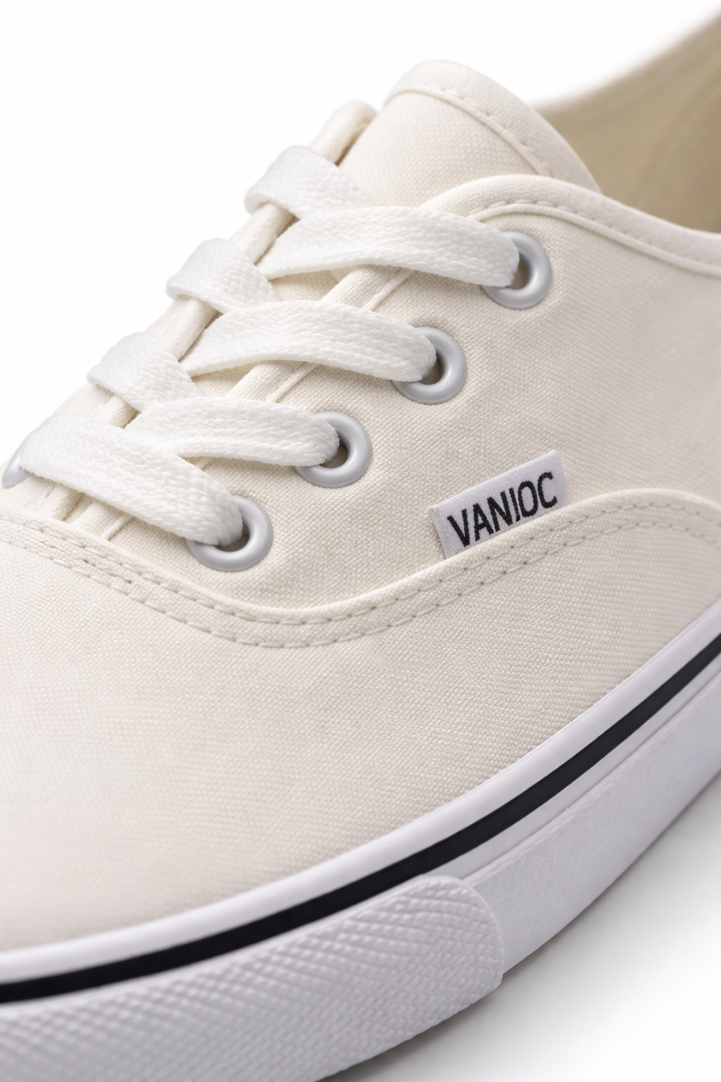 Canvas Sneaker