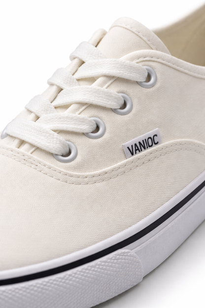 Canvas Sneaker