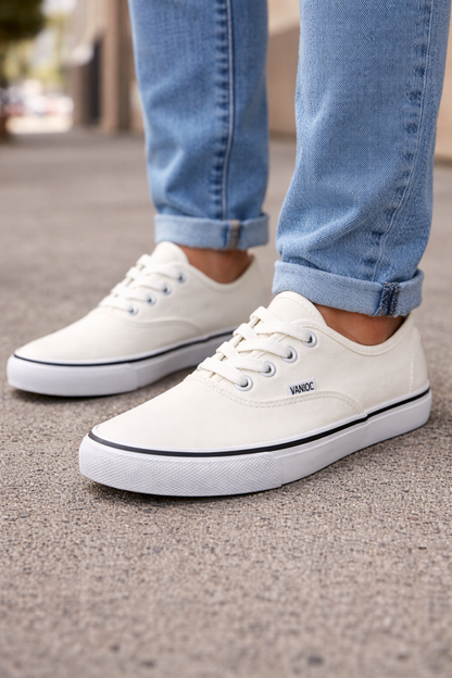 Canvas Sneaker