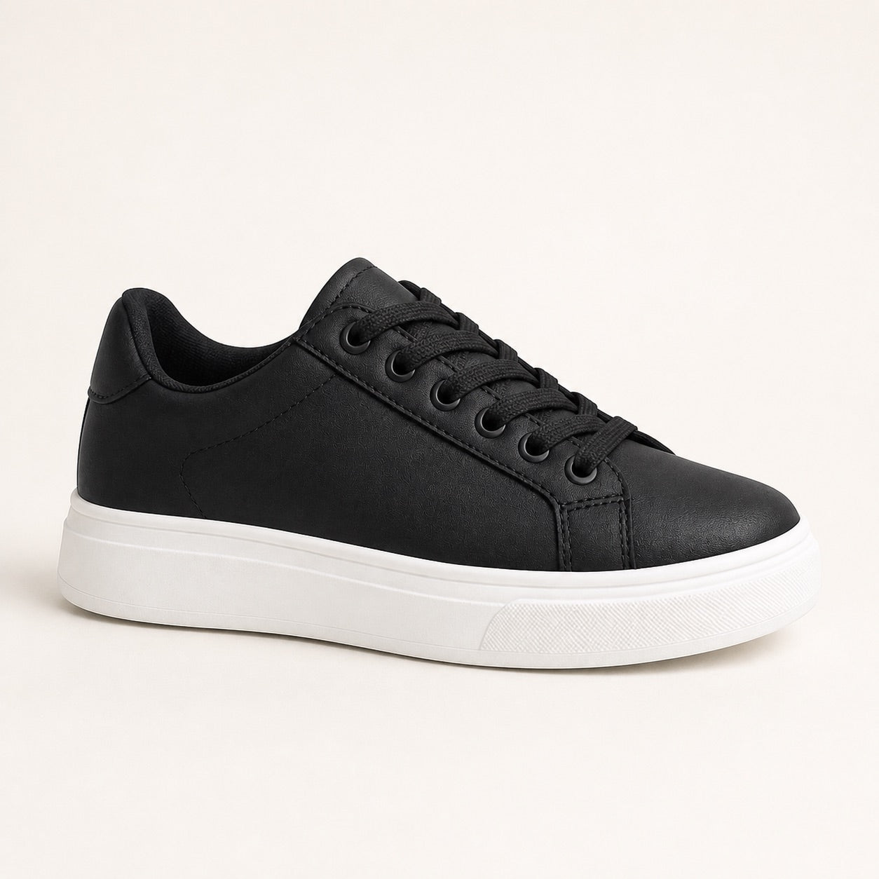 Everyday Leather Sneaker - Black
